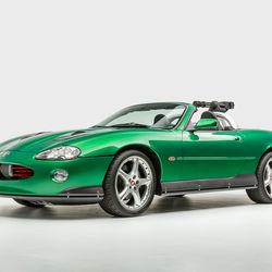 Zao Jaguar XKR, Die Another Day