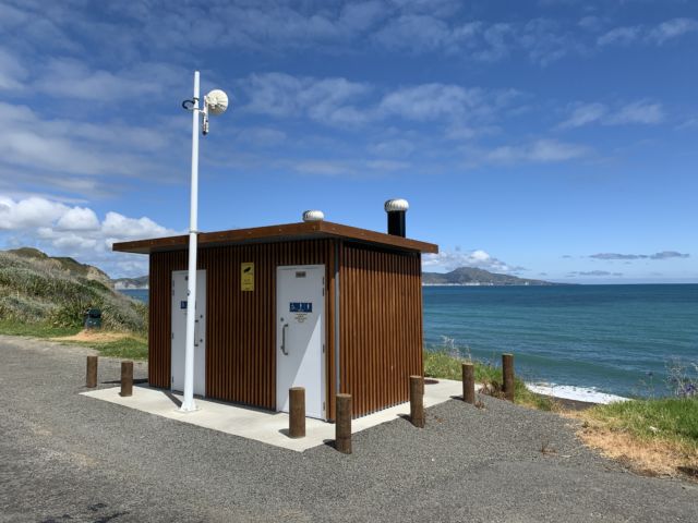 For the New Zealand rocket photographer in need, we found the next best thing: a pull off on the side of the road with a toilet. Not just any, a Wi-Fi-enabled toilet.