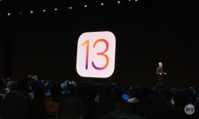 Apple's Craig Federighi unveils iOS 13 at WWDC 2019.