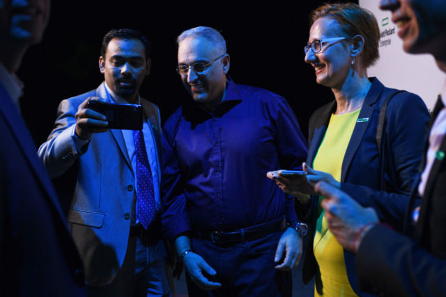 Neri, here posing for a selfie with Discover attendees, has been driving a cultural shift at HPE engineered by Neri and former CEO Meg Whitman.