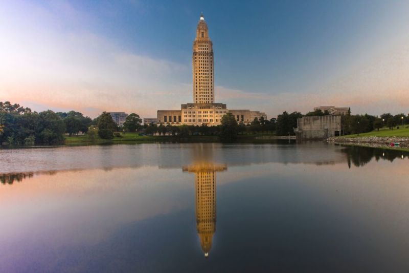 Louisiana State Capitol, Baton Rouge at dusk