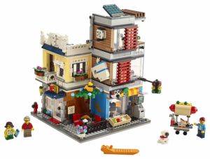 Lego Townhouse Pet Shop and Café product image