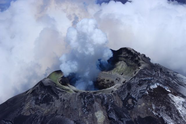 The Cotopaxi volcano in Ecuador is "the largest pipe organ you've ever come across." <em>Credit: Silvia Vallejo Vargas/Insituto Geofisico, Escuela Politecnica Nacional (Quito, Ecuador)</em>