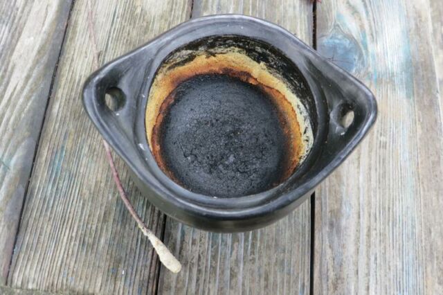 Residue inside a La Chamba pot after cooking a meal.