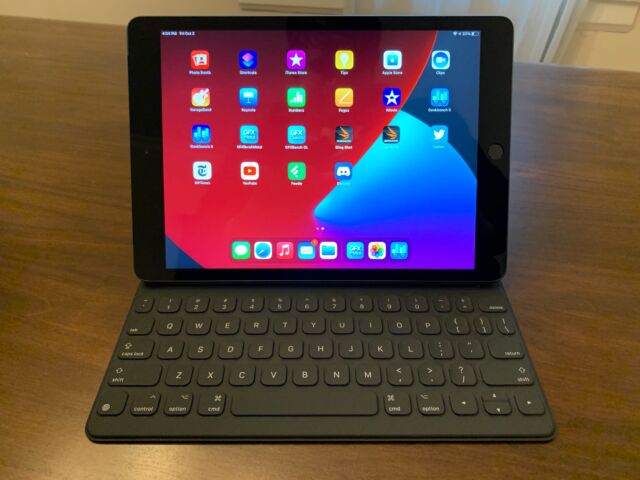 The 2020 iPad doesn't come included with Apple's Smart Keyboard, but it does support the attachment.