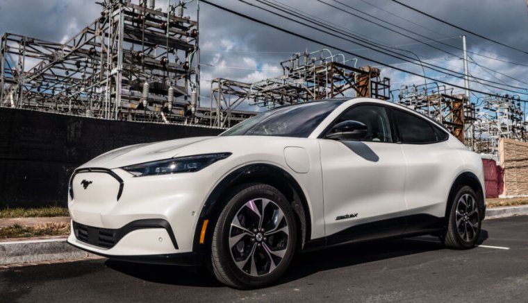 Yes, I am aware that photographing an electric car in front of an electricity power station is a cliché. Sorry. 