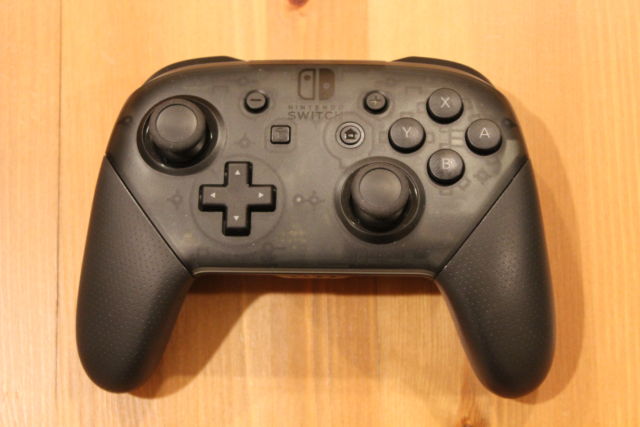 The Nintendo Switch Pro Controller.