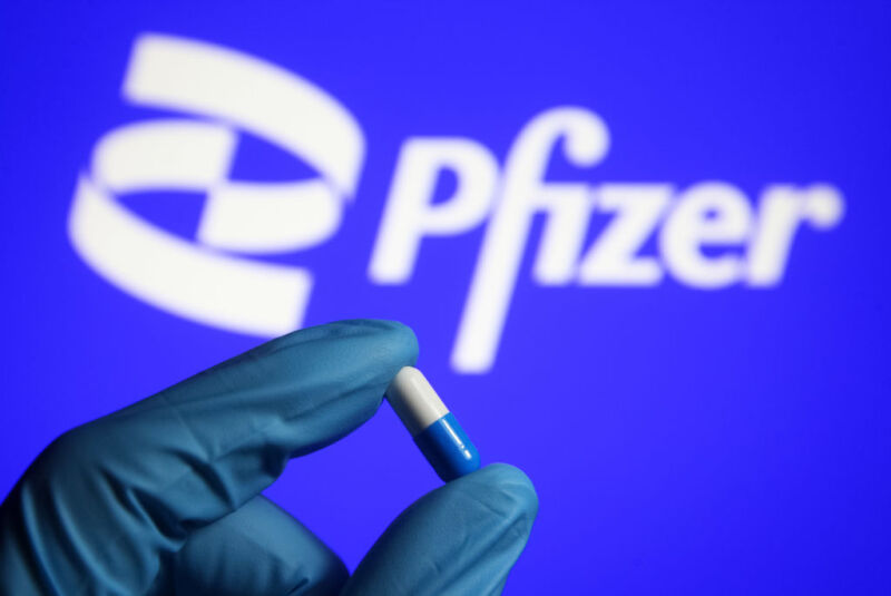 FDA gives emergency authorization to Pfizer’s COVID-19 pill