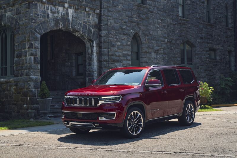 The 2022 Wagoneer. Uncooperative weather forced us to rely on Stellantis media images for this review.