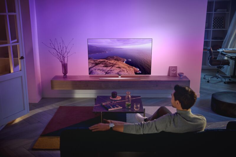 Philips OLED807. 