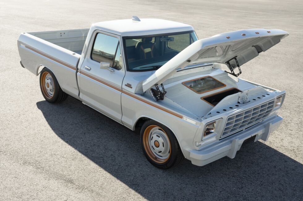 Ford built the F-100 Eluminator to show off its new Mustang Mach-E-derived electric crate motors.