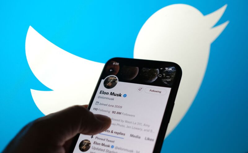 Twitter deal leaves Elon Musk with no easy way out