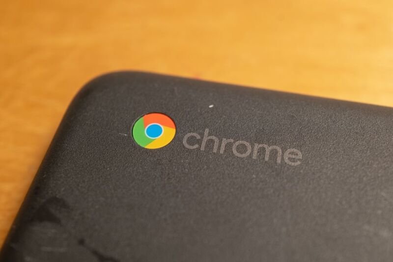 “Absurd”: Google, Amazon rebuked over unsupported Chromebooks still for sale