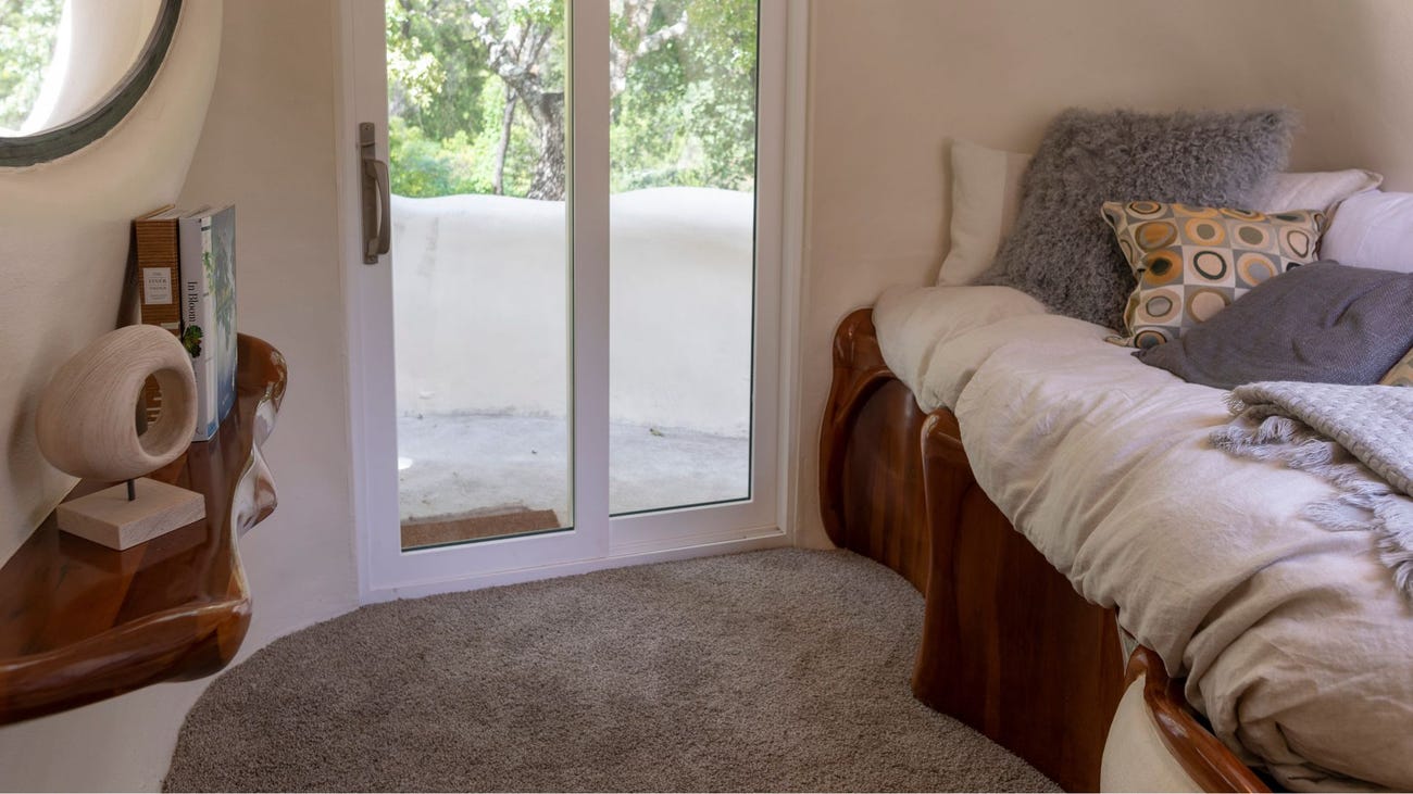 A secluded reading nook in the Bloomhouse.