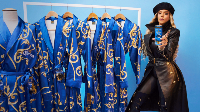 Snoop Dogg's designer, Talia Coles, created a matching robe and can.