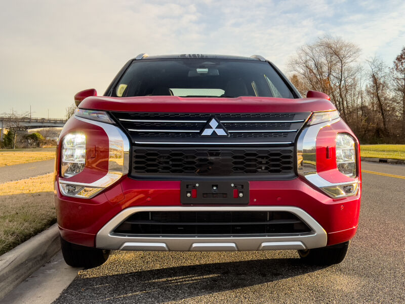 The front of a Mitsubishi Outlander PHEV