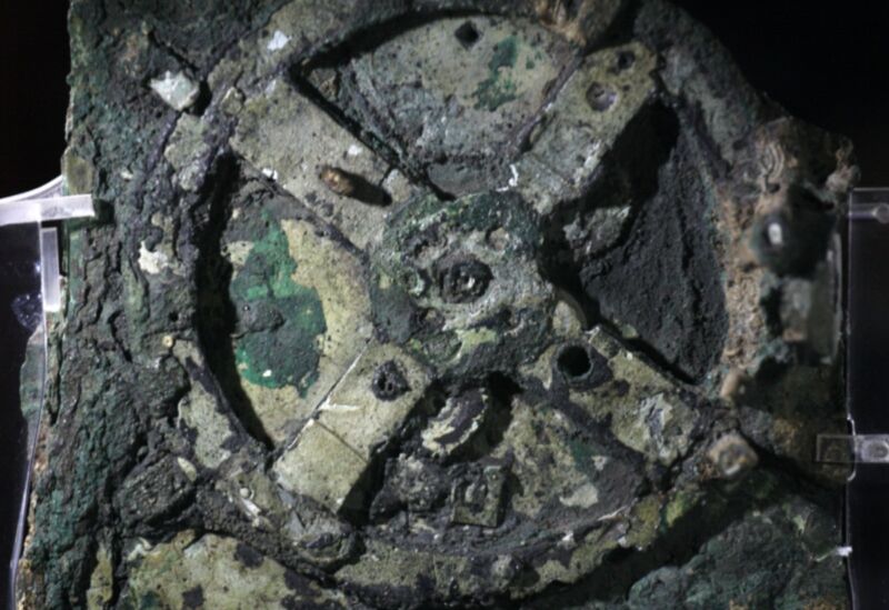 The Antikythera mechanism