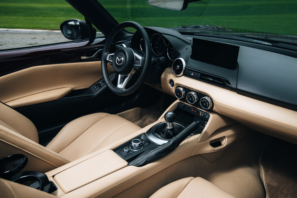 Mazda MX-5 Miata 35th Anniversary interior